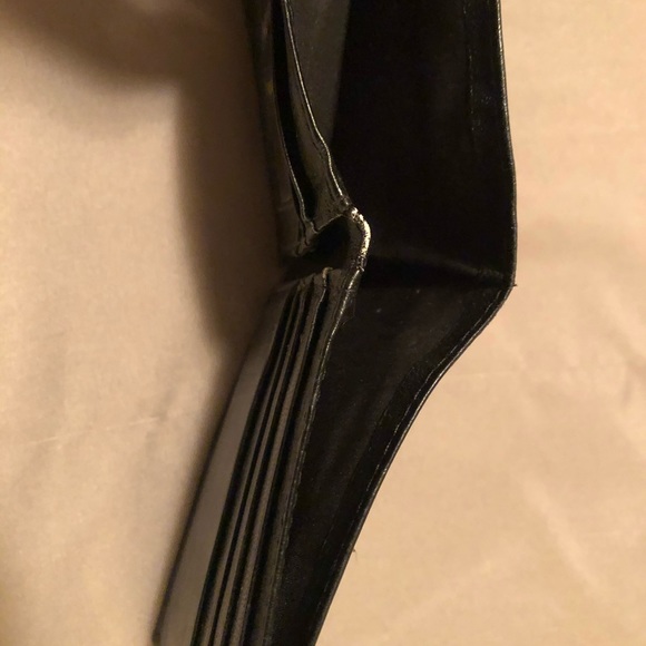 2 Fold Wallet - Picture 3 of 4
